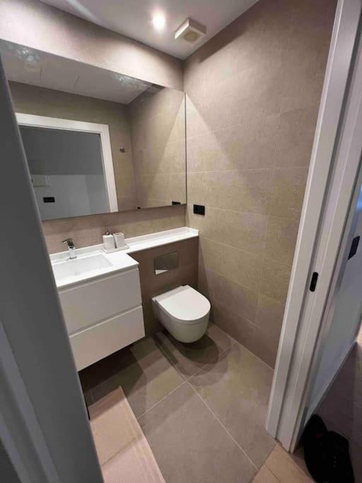Апартаменти Malecon 47 Apartamento Reformado En Primera Linea Мушія Екстер'єр фото