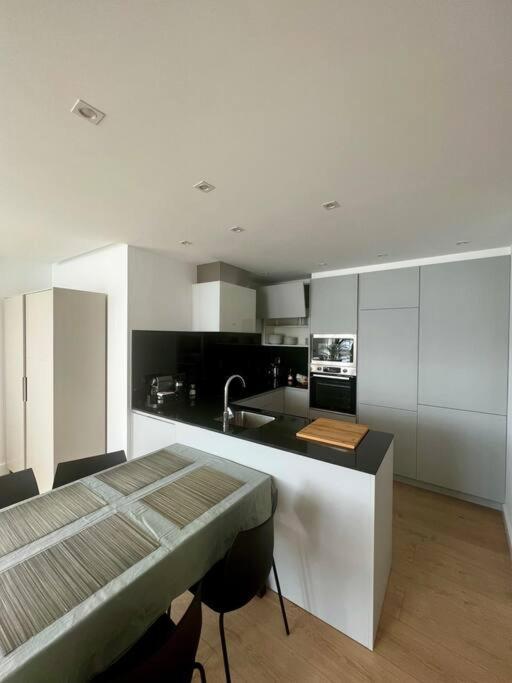 Апартаменти Malecon 47 Apartamento Reformado En Primera Linea Мушія Екстер'єр фото